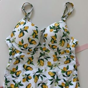 Victoria’s Secret Push-Up One Piece Swimsuit Size Small